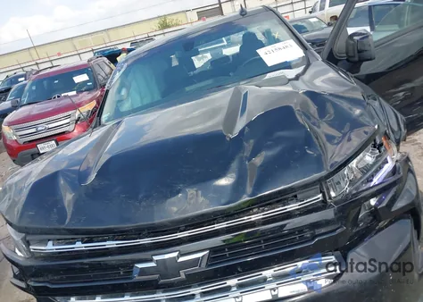 2021 Chevrolet Silverado 1500 2Wd Short Bed Rst from USA, damaged, VIN 1GCPWDEDXMZ392292